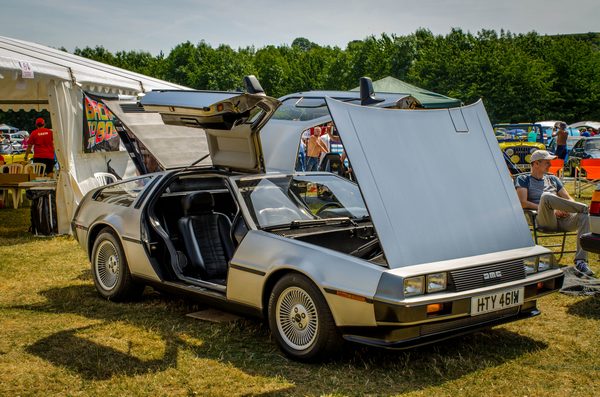 WOND25_Delorean_Film_star.jpg